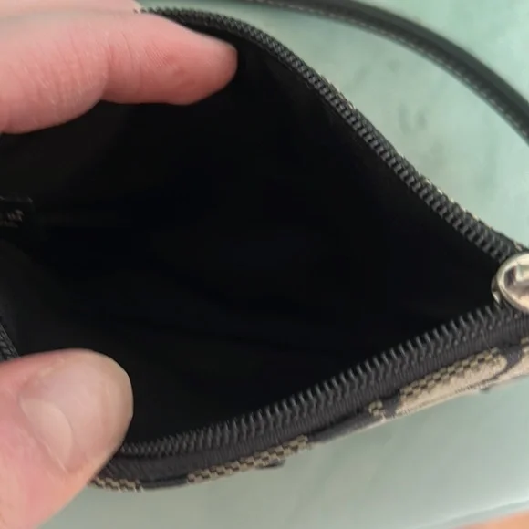 Coach wristlet - Picture 5 of 5